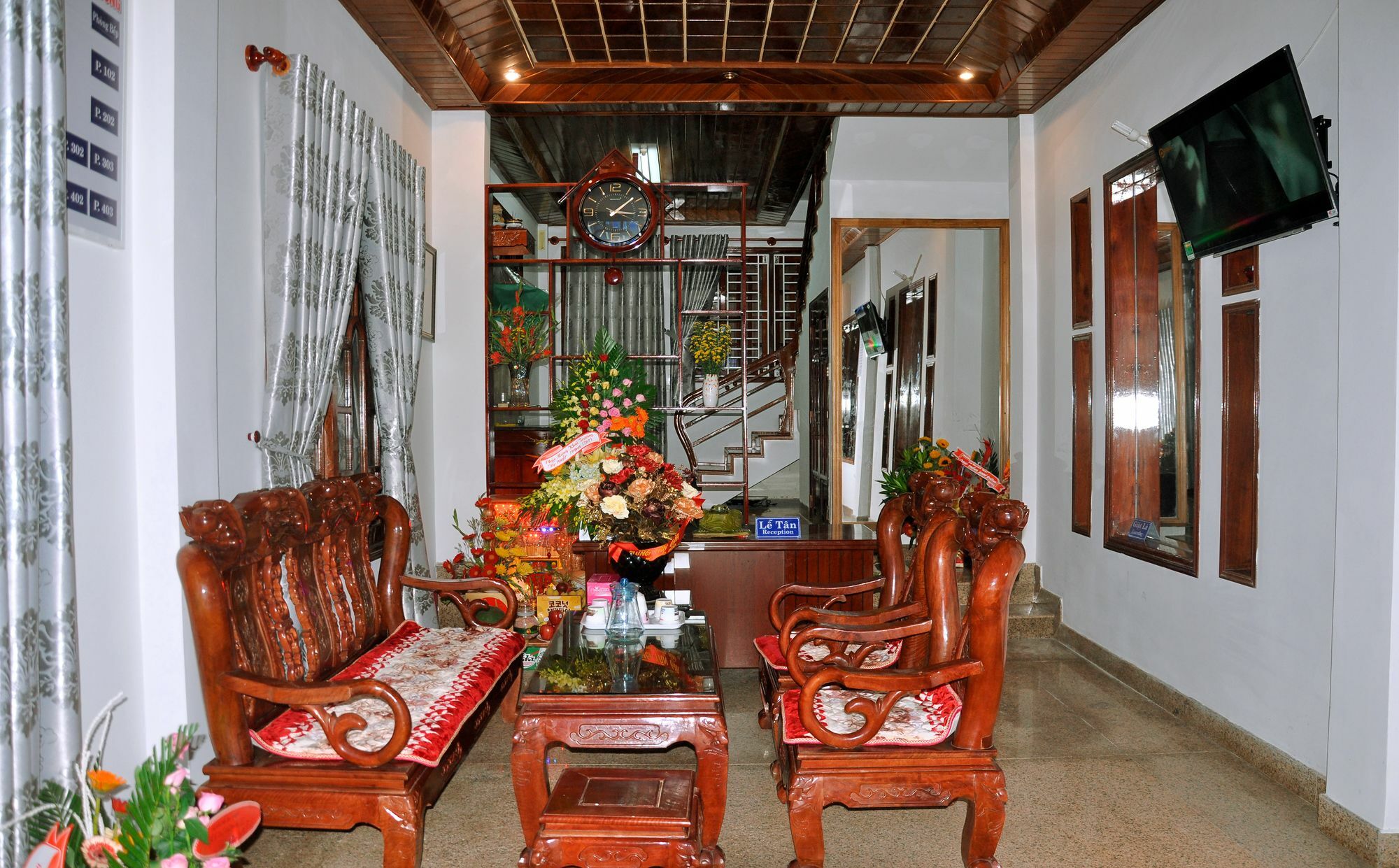 Ngoc Tung Mini Hotel Hue Eksteriør bilde